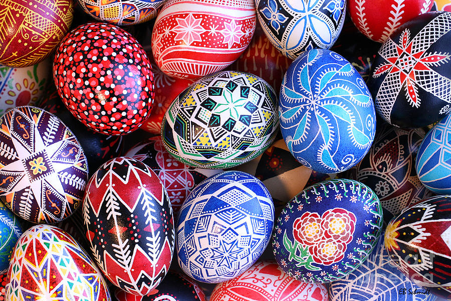 Picture of a pile of Ukrainian Eggs